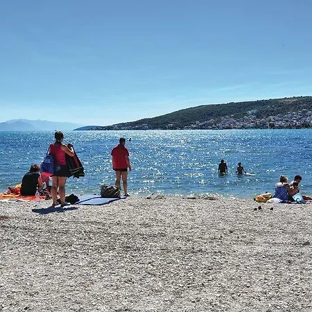 Three-bedroom In I Trogir